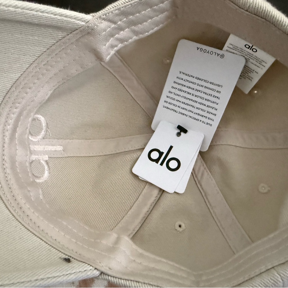 Brand New ALO Creamy Beige hat - Picture 4 of 4